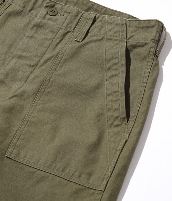 Buzz Ricksons - COTTON SATEEN OLIVE GREEN QM SHADE 107, TYPE Ⅰ, CLASS SHORTS