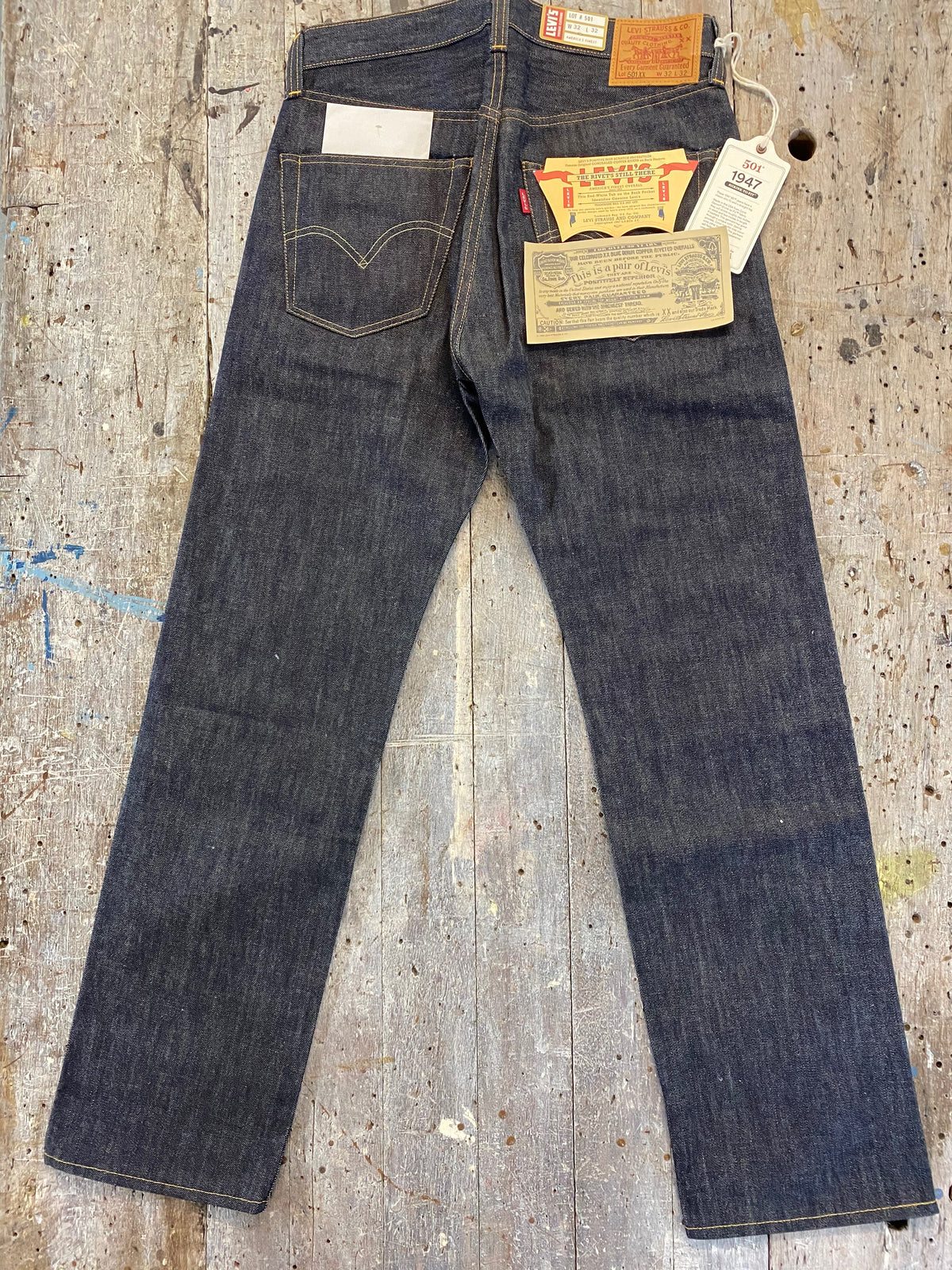 LEVIS VINTAGE CLOTHING 1947 501 RAW SHRINK TO FIT