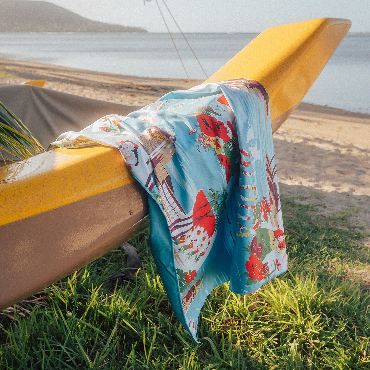 Avanti Go Anywhere Towel - Aloha Greeting